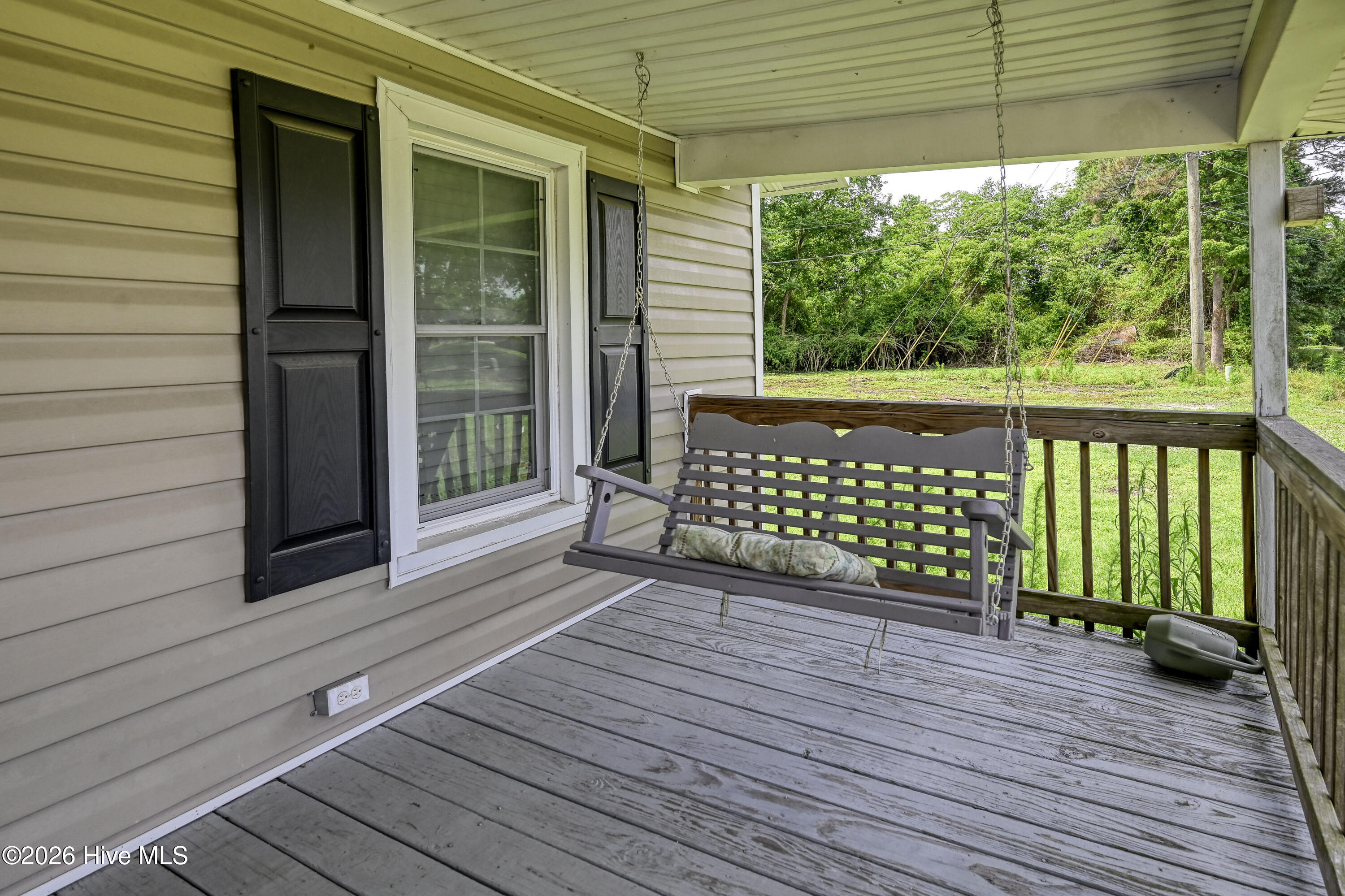 298 Comfort Road Richlands, NC 28574 - Photo 3 of 44 front porch