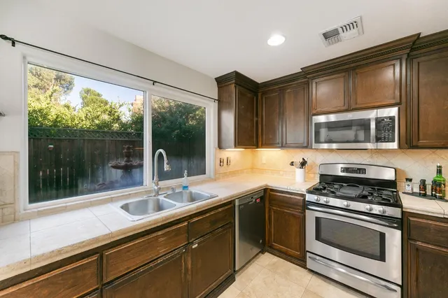 $499,000 | 5081 Karbet Way, Sacramento, CA 95822