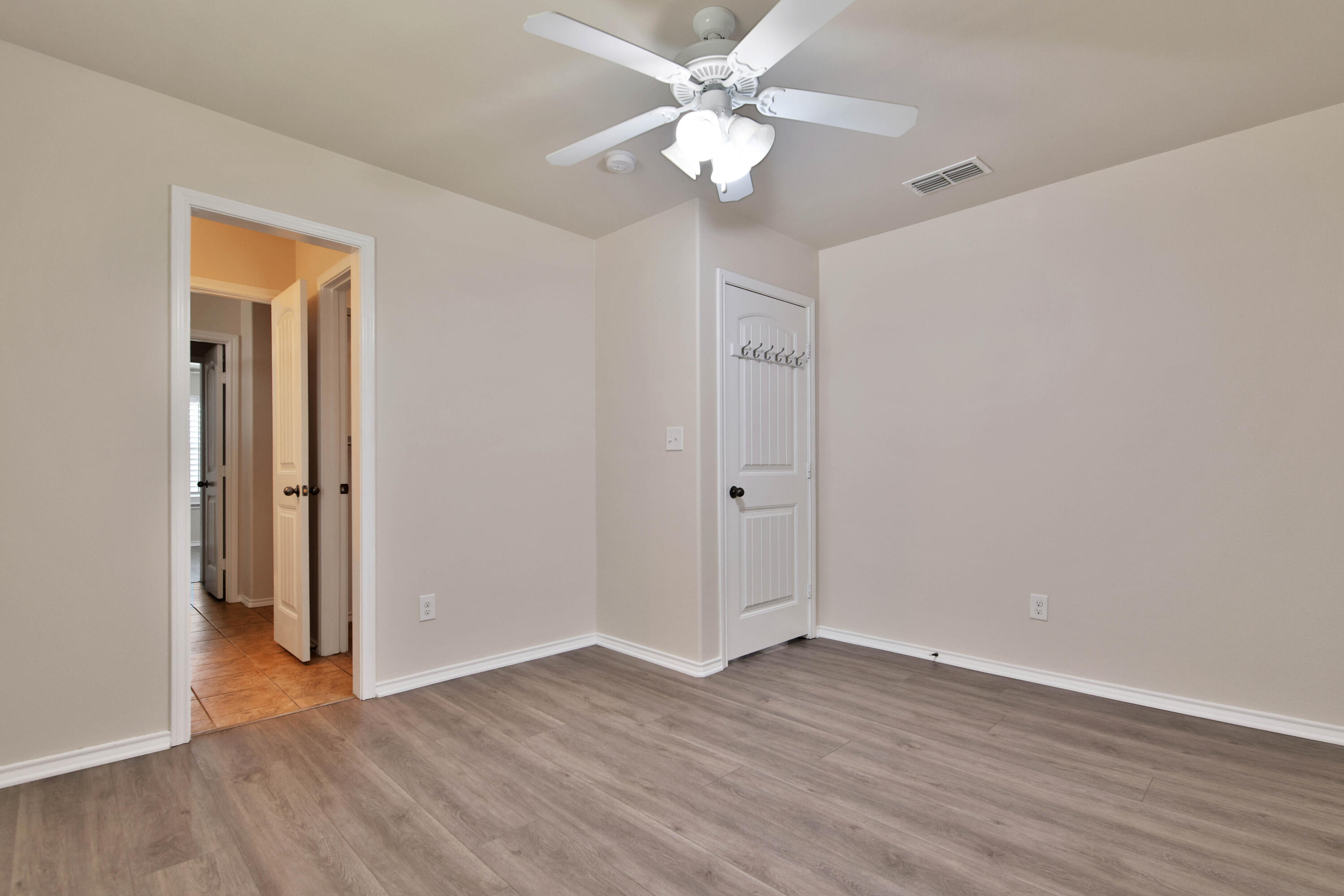 5714 109th Street Lubbock, TX 79424 - Photo 36 of 46 IMG_9283