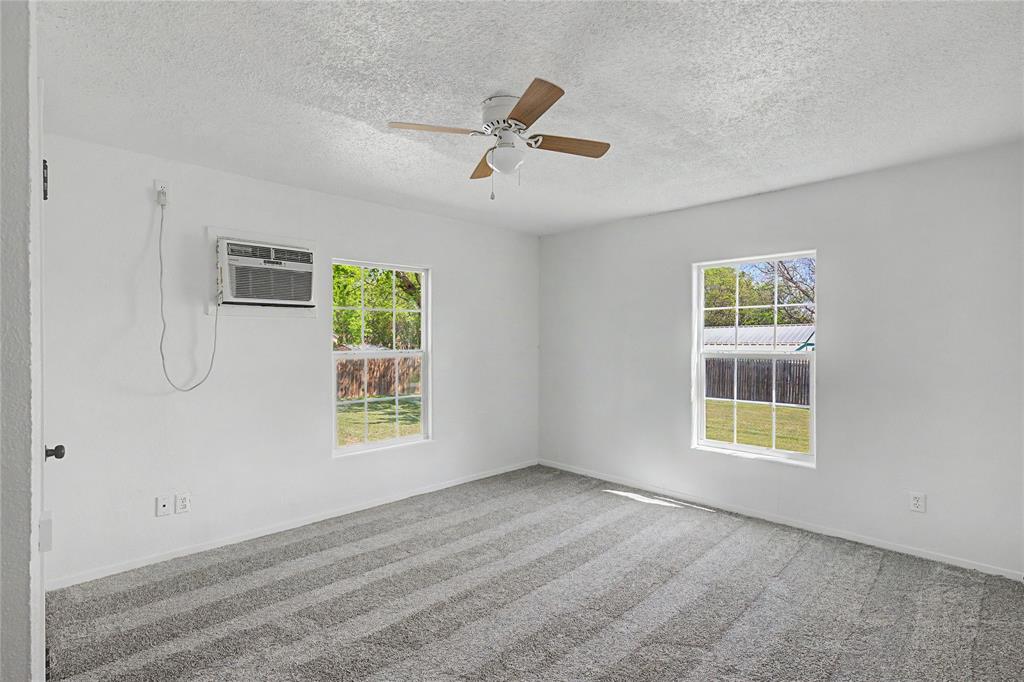 316 West 4th Terrace Springtown, TX 76082 - Photo 13 of 23