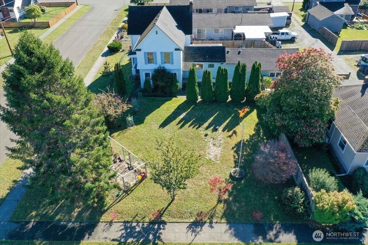 1212 3rd Street Cosmopolis, WA 98537 - Photo 25 of 31 an aerial view of a house