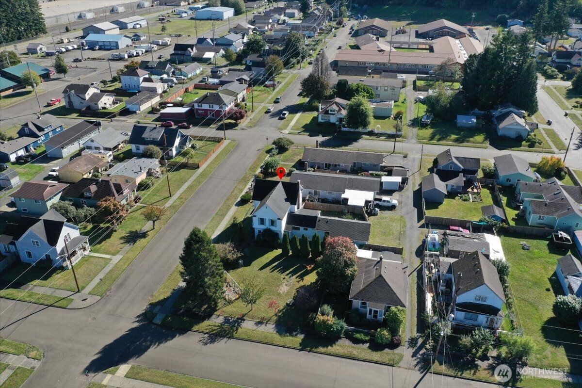 1212 3rd Street Cosmopolis, WA 98537 - Photo 26 of 31 an aerial view of a city