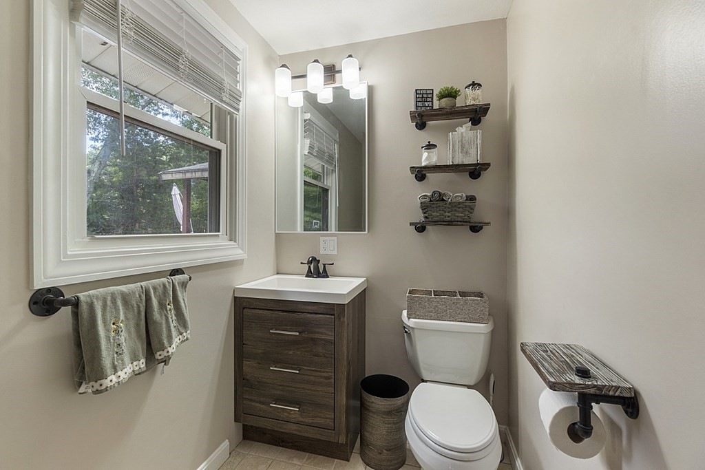 48 Bart Road Billerica, MA 01862 - Photo 17 of 42 Gallery Image 17