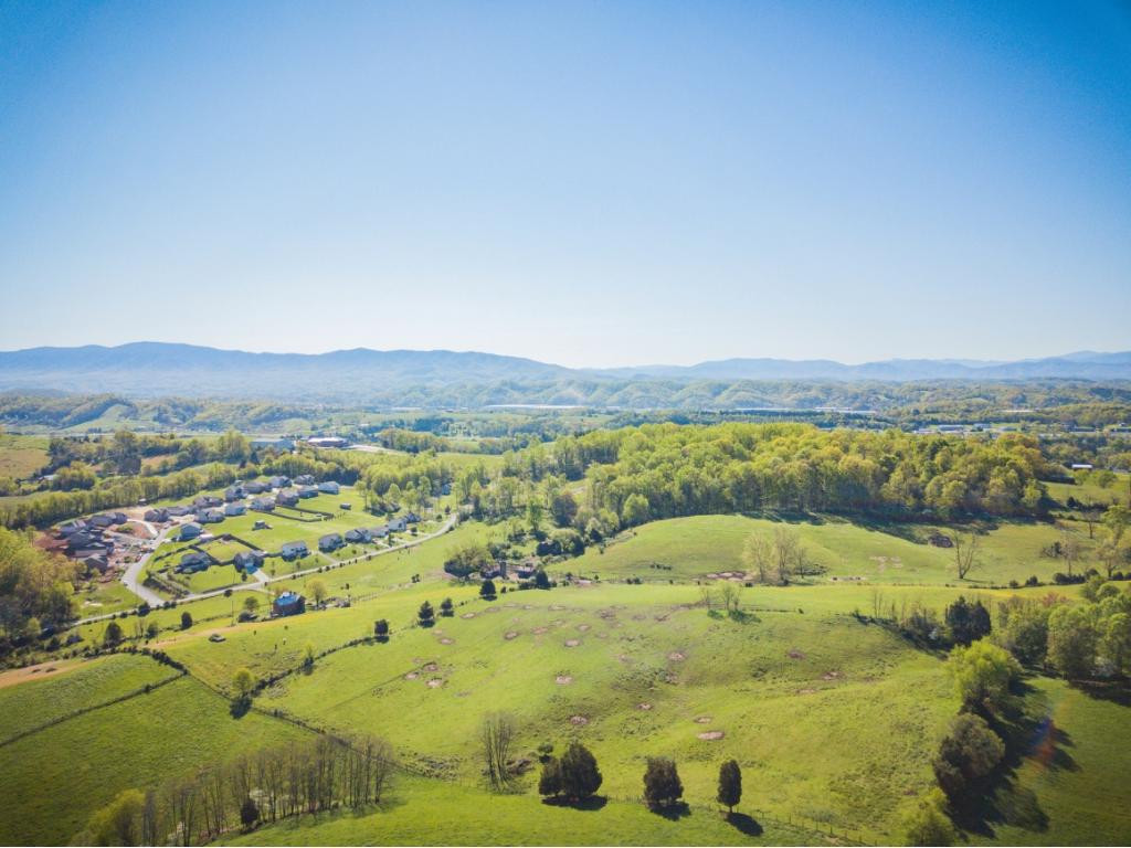 431 Poplar Ridge Road Piney Flats, TN 37686 - Photo 12 of 24 Photo 12