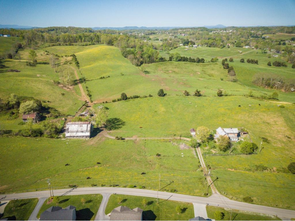 431 Poplar Ridge Road Piney Flats, TN 37686 - Photo 2 of 24 Photo 2