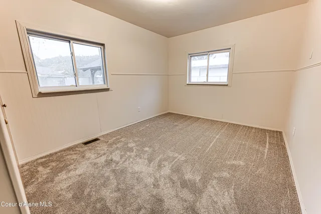 $539,000 | 10 Lewiston Avenue, Pinehurst, ID 83850