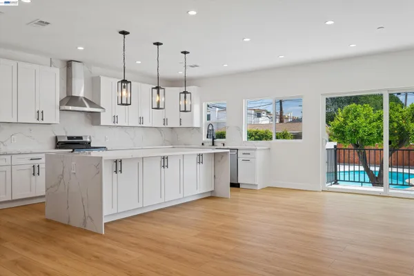 $1,349,000 | 10664 Louise Avenue, Granada Hills, CA 91344