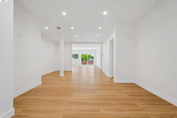 $1,349,000 | 10664 Louise Avenue, Granada Hills, CA 91344