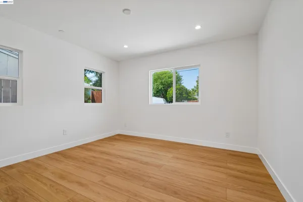 $1,349,000 | 10664 Louise Avenue, Granada Hills, CA 91344