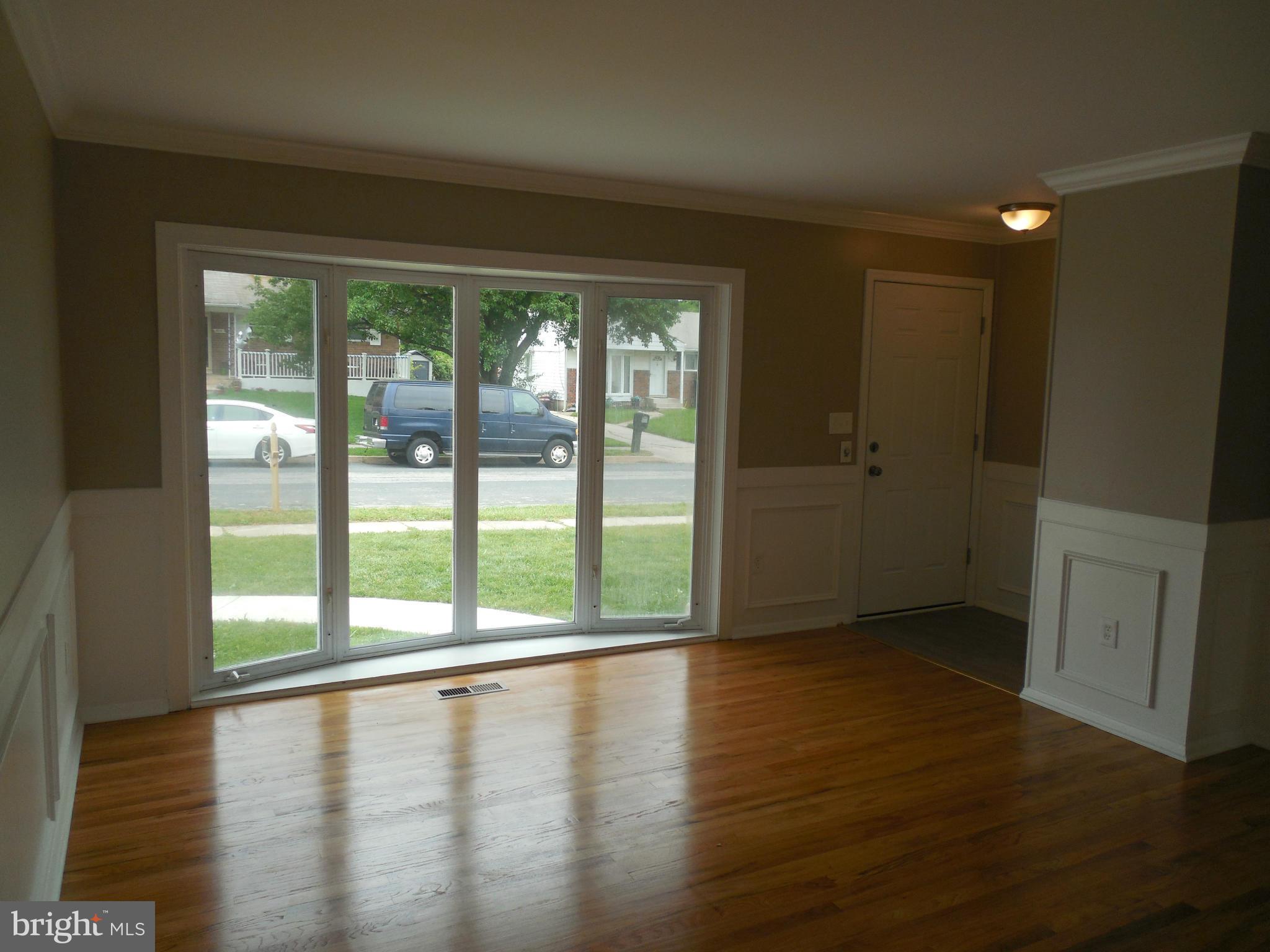 8815 Sigrid Road Randallstown, MD 21133 - Photo 11 of 30 Living Room