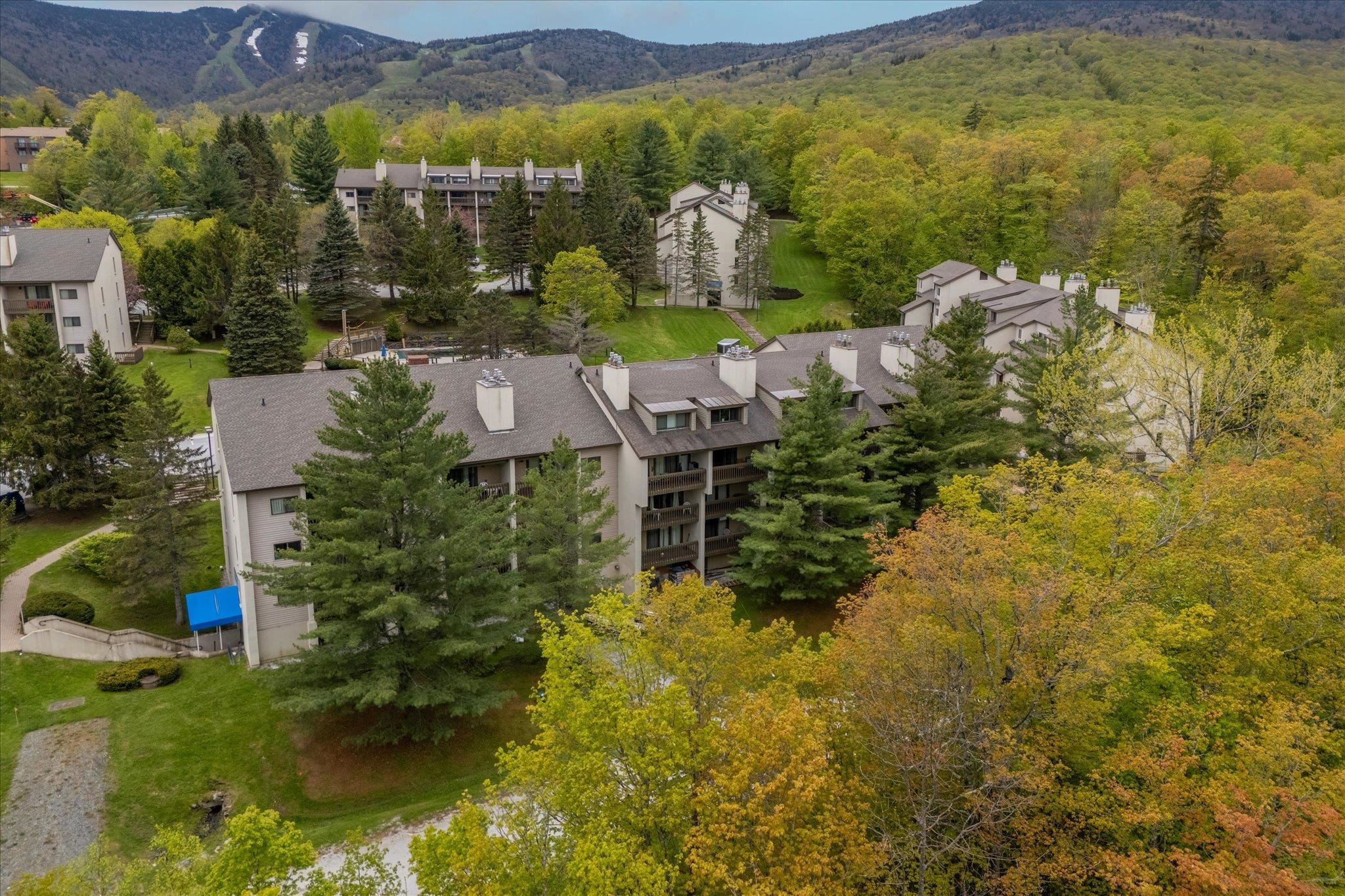 257 Old Mill Road, Unit E13 Killington, VT 05751 - Photo 23 of 26 Gallery Image 23