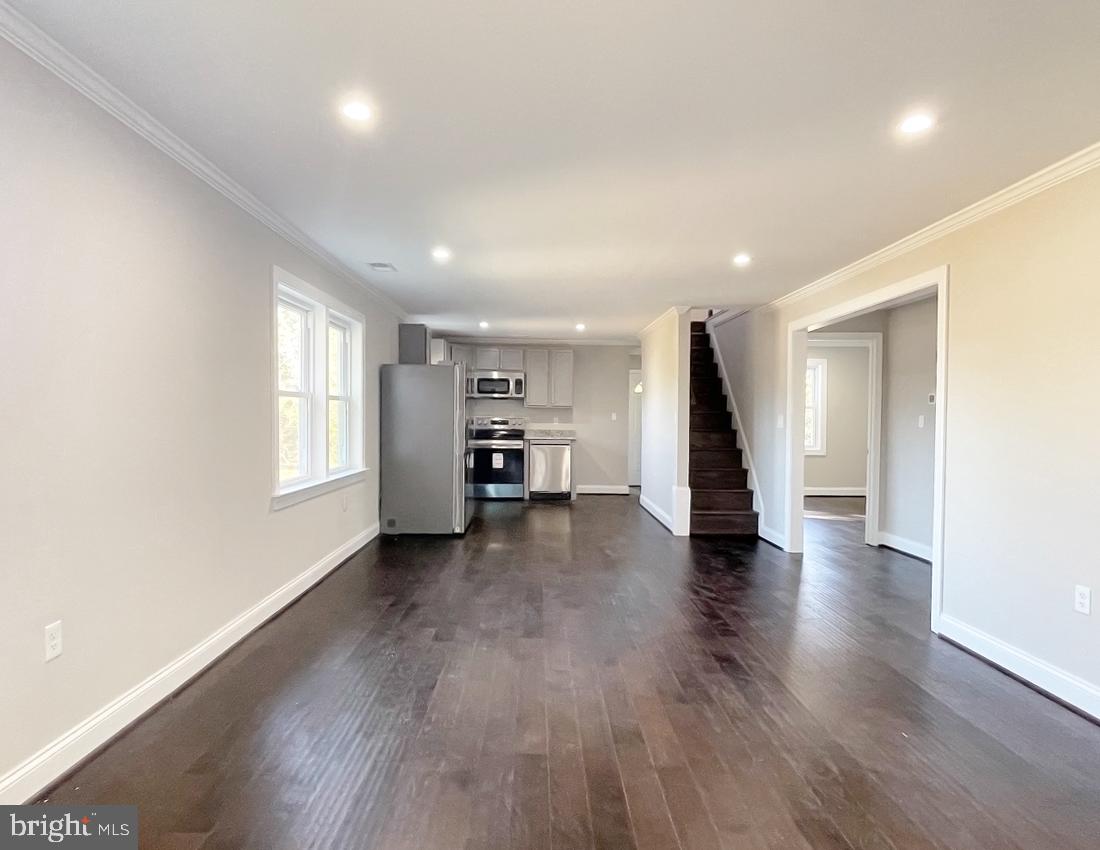 6811 Highbridge Road Bowie, MD 20720 - Photo 4 of 31 Gallery Image 4
