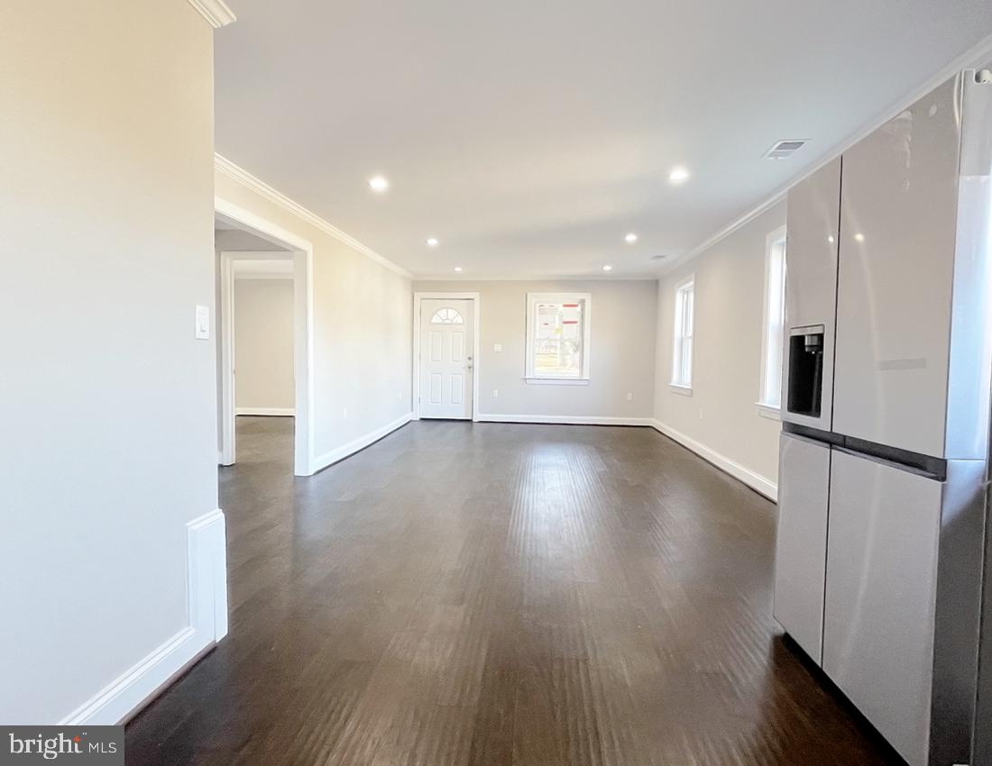 6811 Highbridge Road Bowie, MD 20720 - Photo 5 of 31 Gallery Image 5
