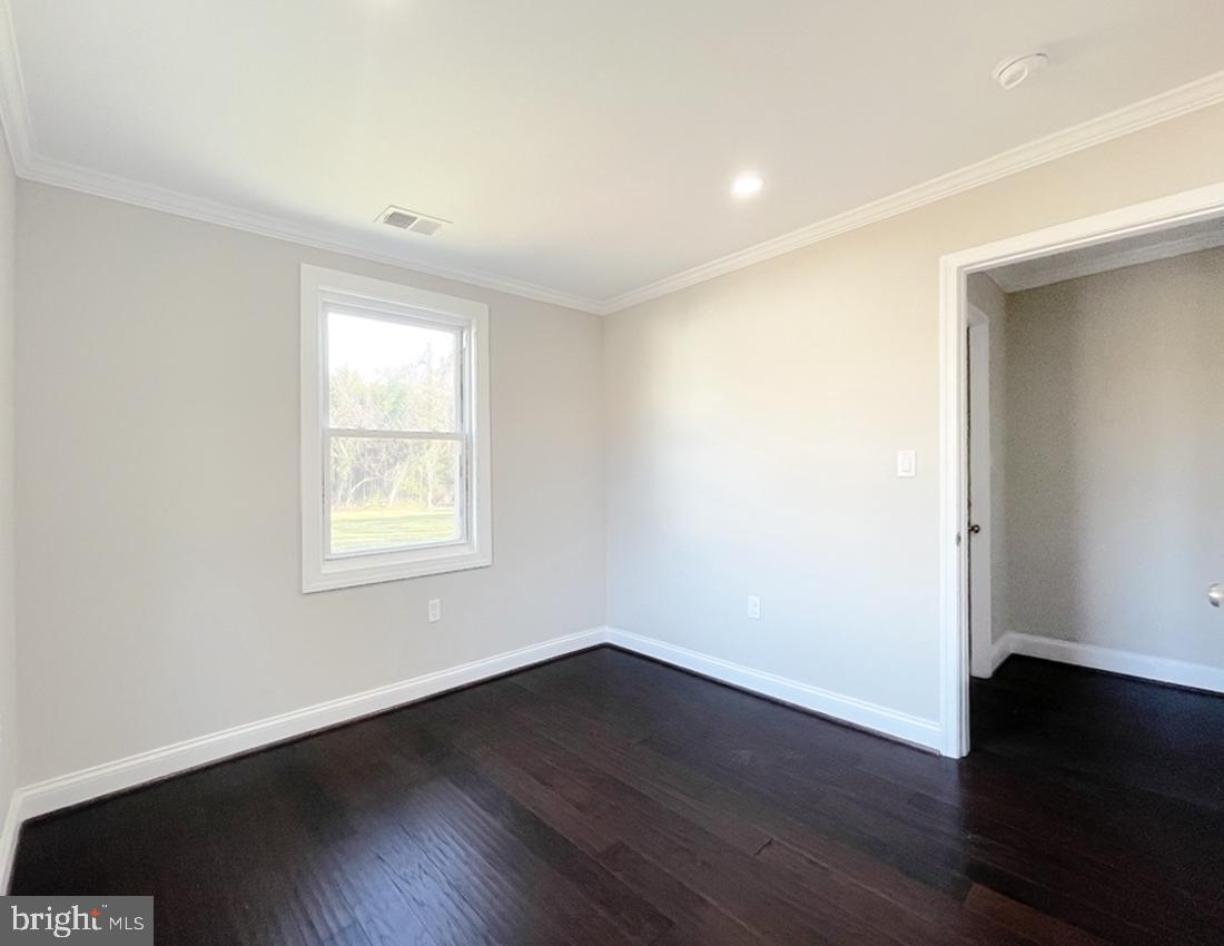 6811 Highbridge Road Bowie, MD 20720 - Photo 10 of 31 Gallery Image 10