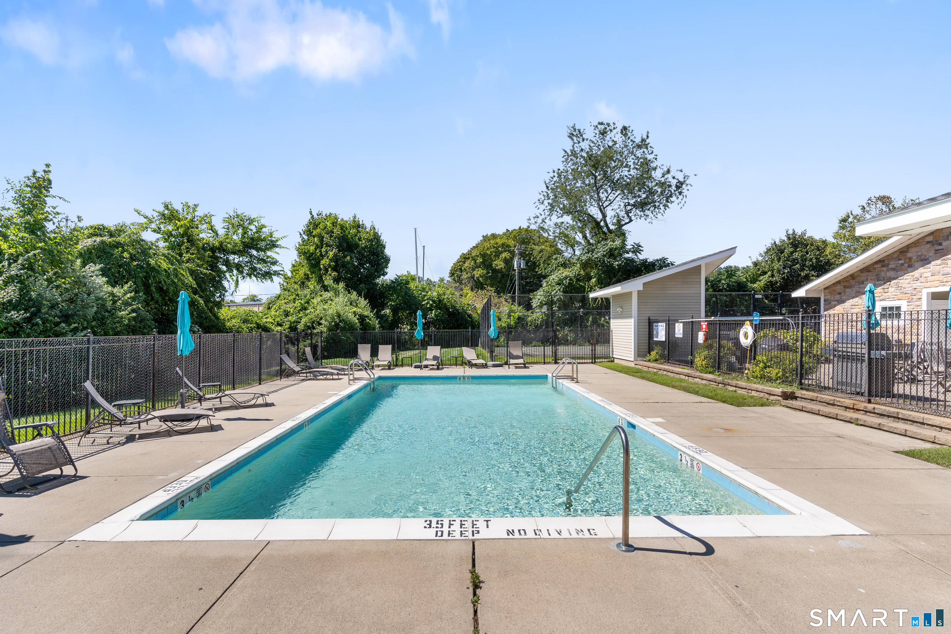 60 Maple Street, Unit 39 Branford, CT 06405 - Photo 25 of 31
