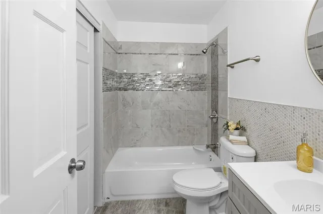 $179,900 | 604 West Avenue, East St. Louis, IL 62207