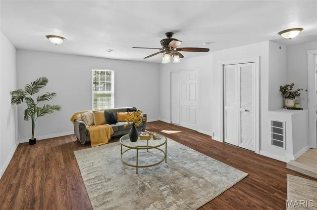 $179,900 | 604 West Avenue, East St. Louis, IL 62207