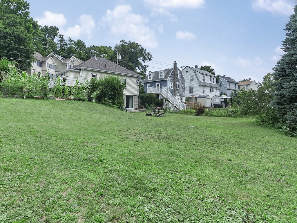 286 College Farm Road Waltham, MA 02451 - Photo 33 of 36 Gallery Image 33