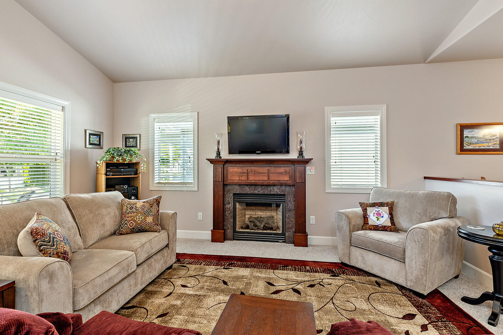 663 Grouse Ridge Drive Central Point, OR 97502 - Photo 12 of 32 12_GRD_12_mls