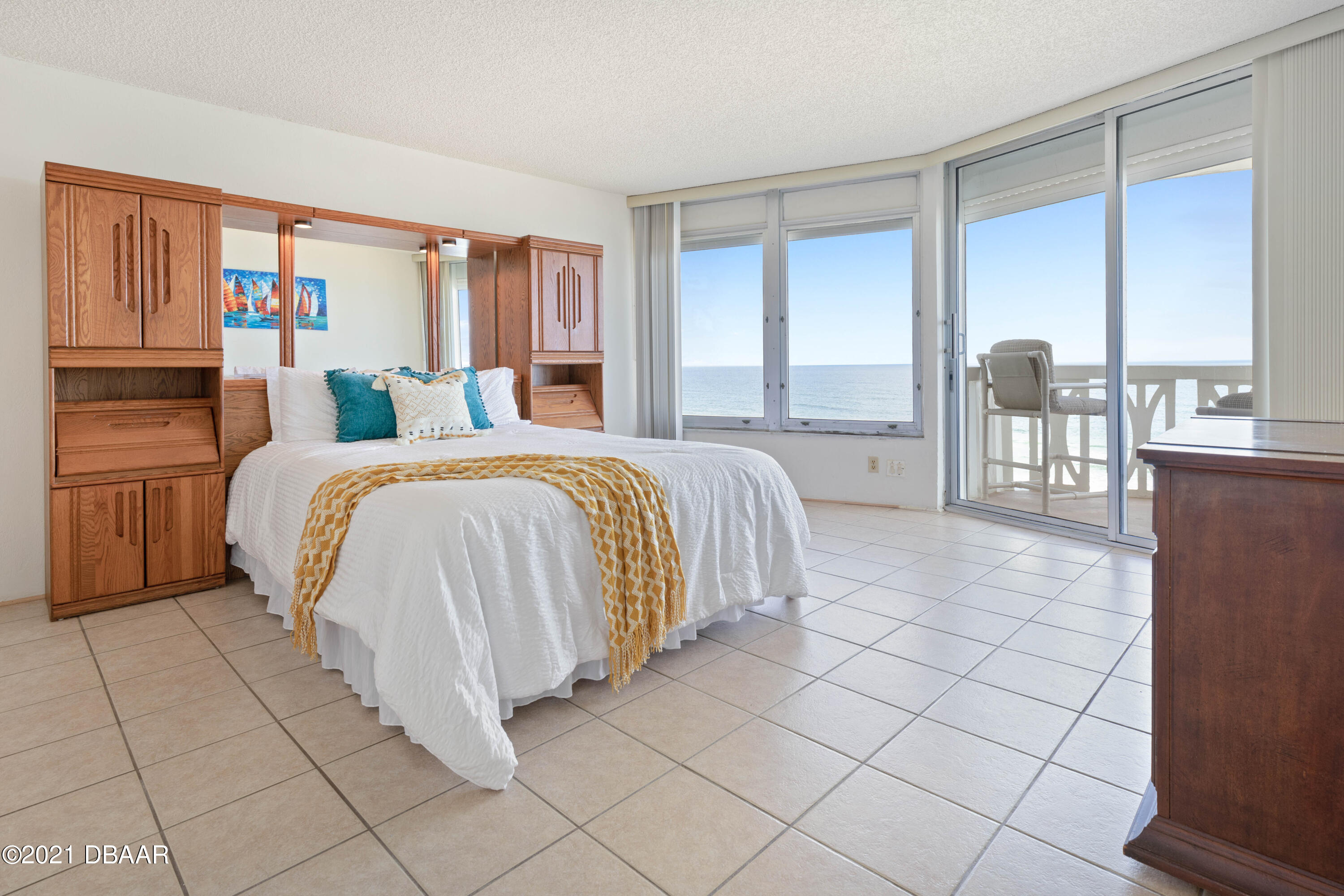 1051 Ocean Shore Boulevard, Unit 603 Ormond Beach, FL 32176 - Photo 3 of 30 Master bedroom