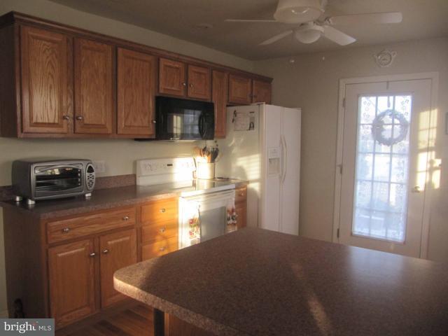611 Wallingford Road Lititz, PA 17543 - Photo 7 of 14 Gallery Image 7