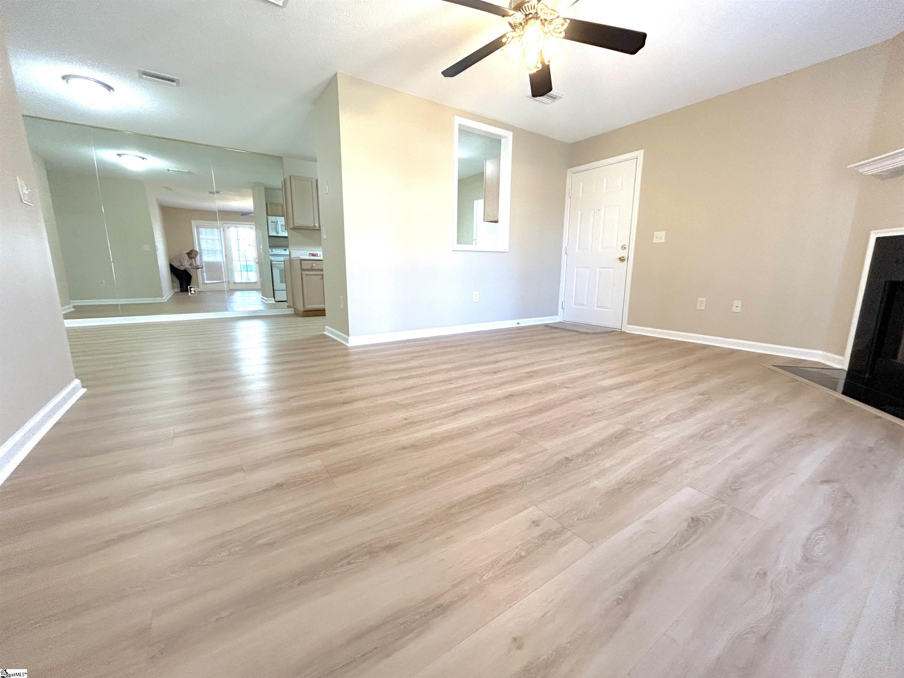 1001 Pelham Square Way Greer, SC 29650 - Photo 4 of 21