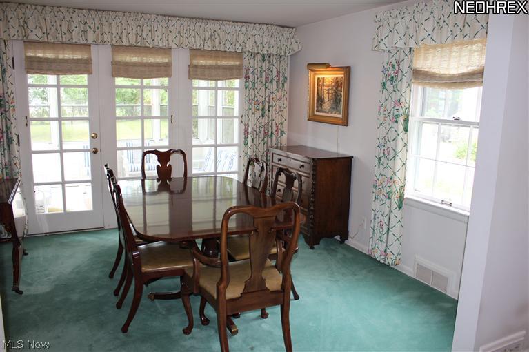 23819 Shelburne Road Shaker Heights, OH 44122 - Photo 5 of 20 Gallery Image 5