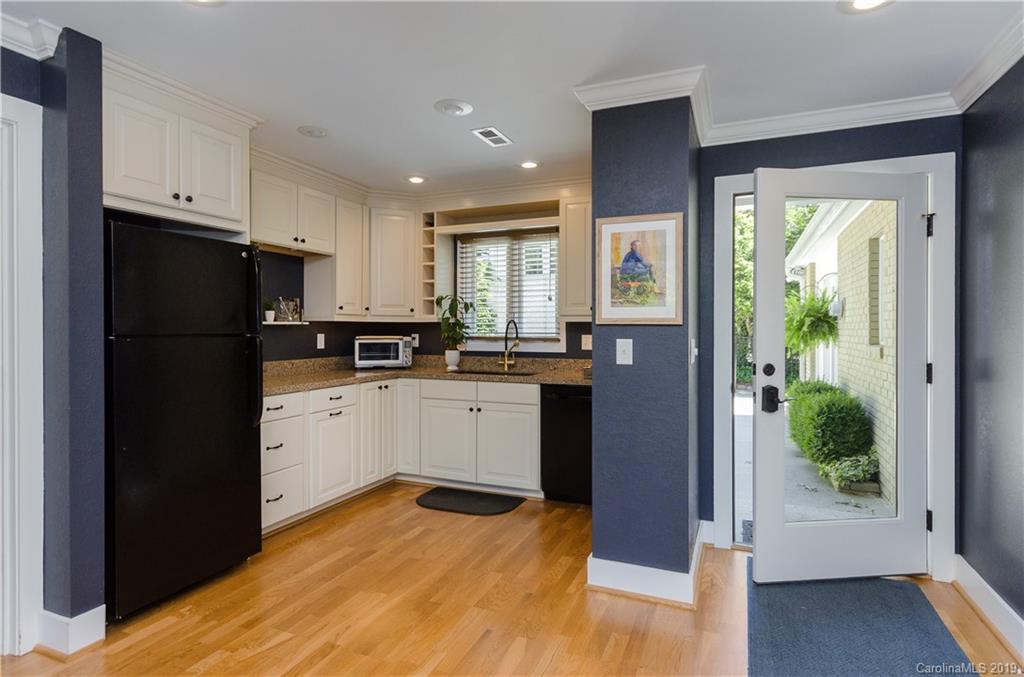 80 Wembley Road Asheville, NC 28804 - Photo 14 of 23 Gallery Image 14