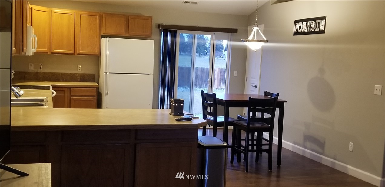 917 South Rees Street Moses Lake, WA 98837 - Photo 3 of 12 Gallery Image 3