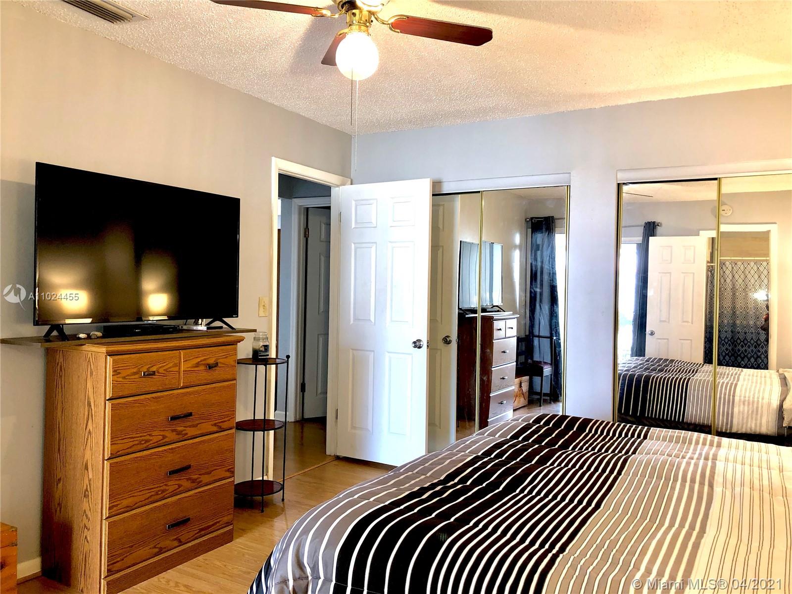4431 Southeast Village Road, Unit 4431 Stuart, FL 34997 - Photo 13 of 22 Gallery Image 13
