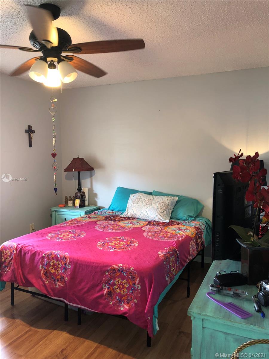 4431 Southeast Village Road, Unit 4431 Stuart, FL 34997 - Photo 14 of 22 Gallery Image 14