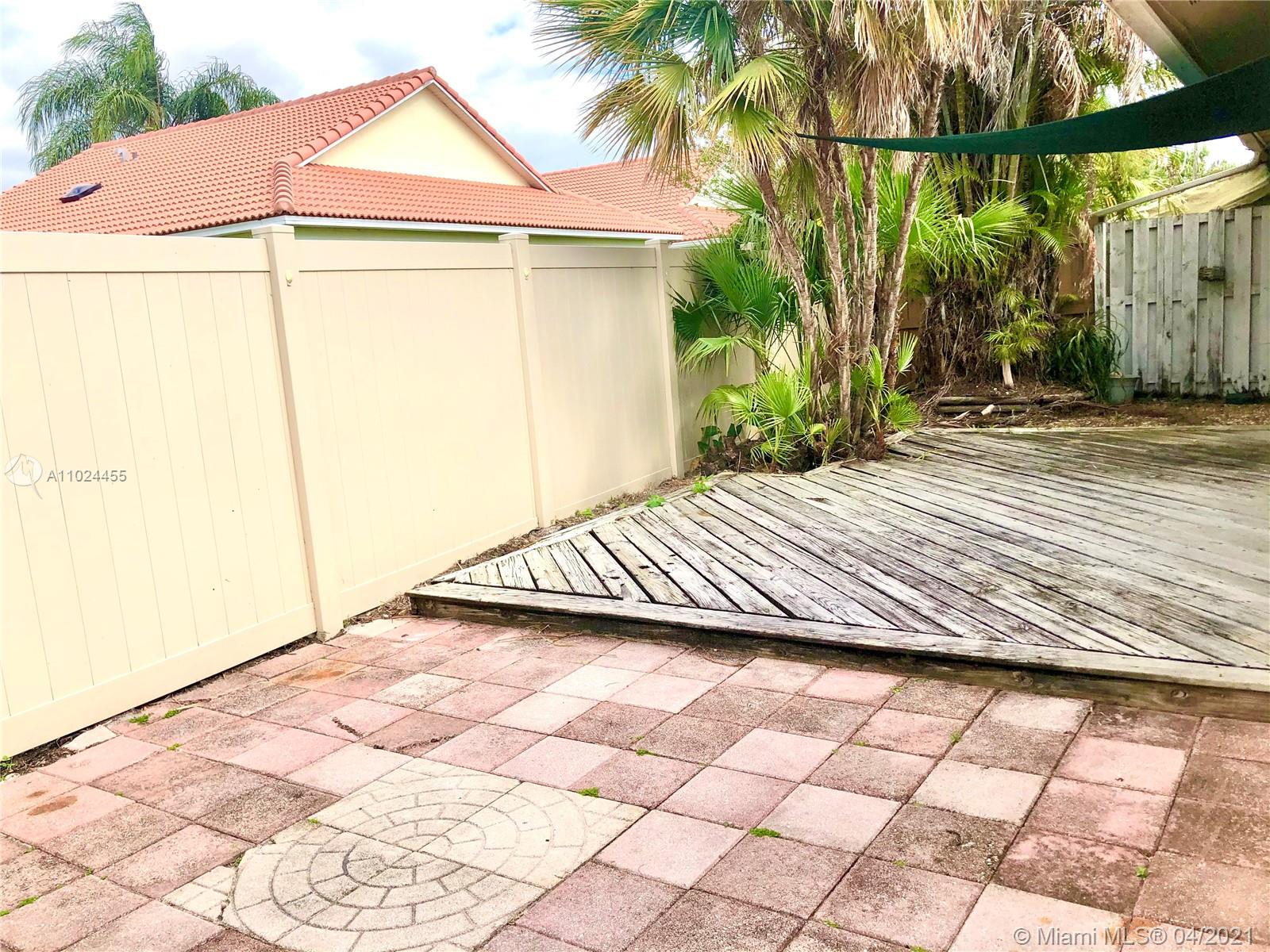 4431 Southeast Village Road, Unit 4431 Stuart, FL 34997 - Photo 19 of 22 Gallery Image 19