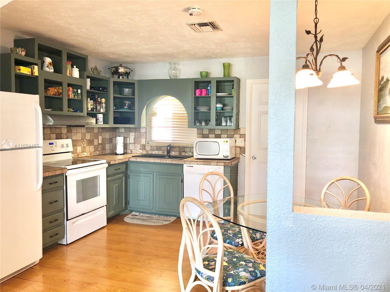 4431 Southeast Village Road, Unit 4431 Stuart, FL 34997 - Photo 8 of 22 Gallery Image 8