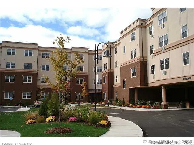 $1,150 | 171 Laurel Street, Unit 429, Bristol, CT 06010