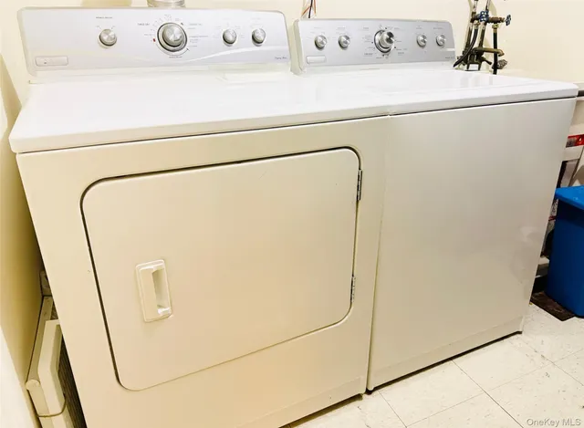 $635,000 | 68-09 242nd Street, Unit 33A | Douglaston