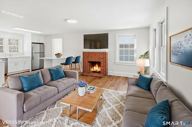 $399,900 | 240 Browning Road, Norwich, CT 06360