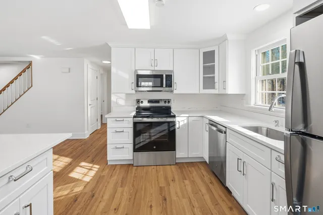 $399,900 | 240 Browning Road, Norwich, CT 06360