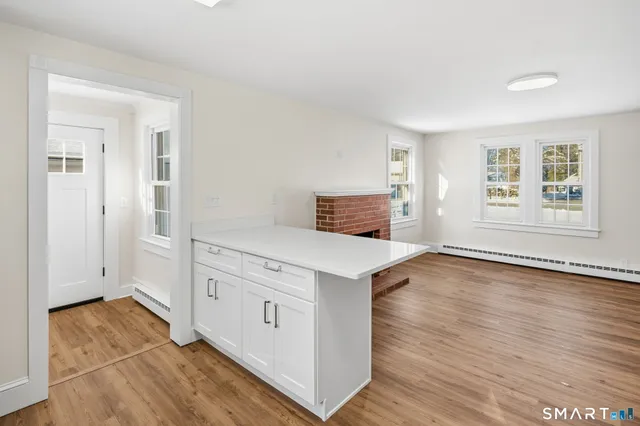 $399,900 | 240 Browning Road, Norwich, CT 06360