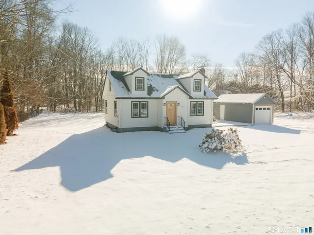$399,900 | 240 Browning Road, Norwich, CT 06360
