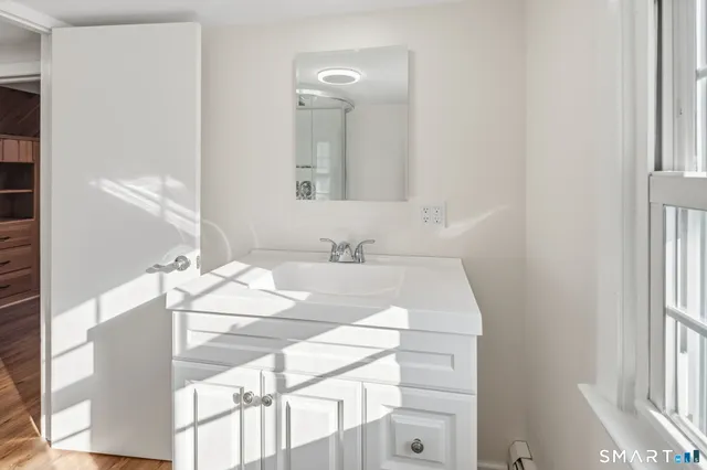 $399,900 | 240 Browning Road, Norwich, CT 06360