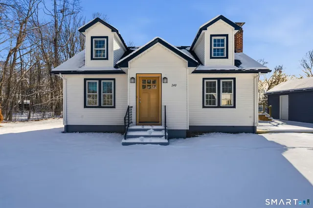 $399,900 | 240 Browning Road, Norwich, CT 06360