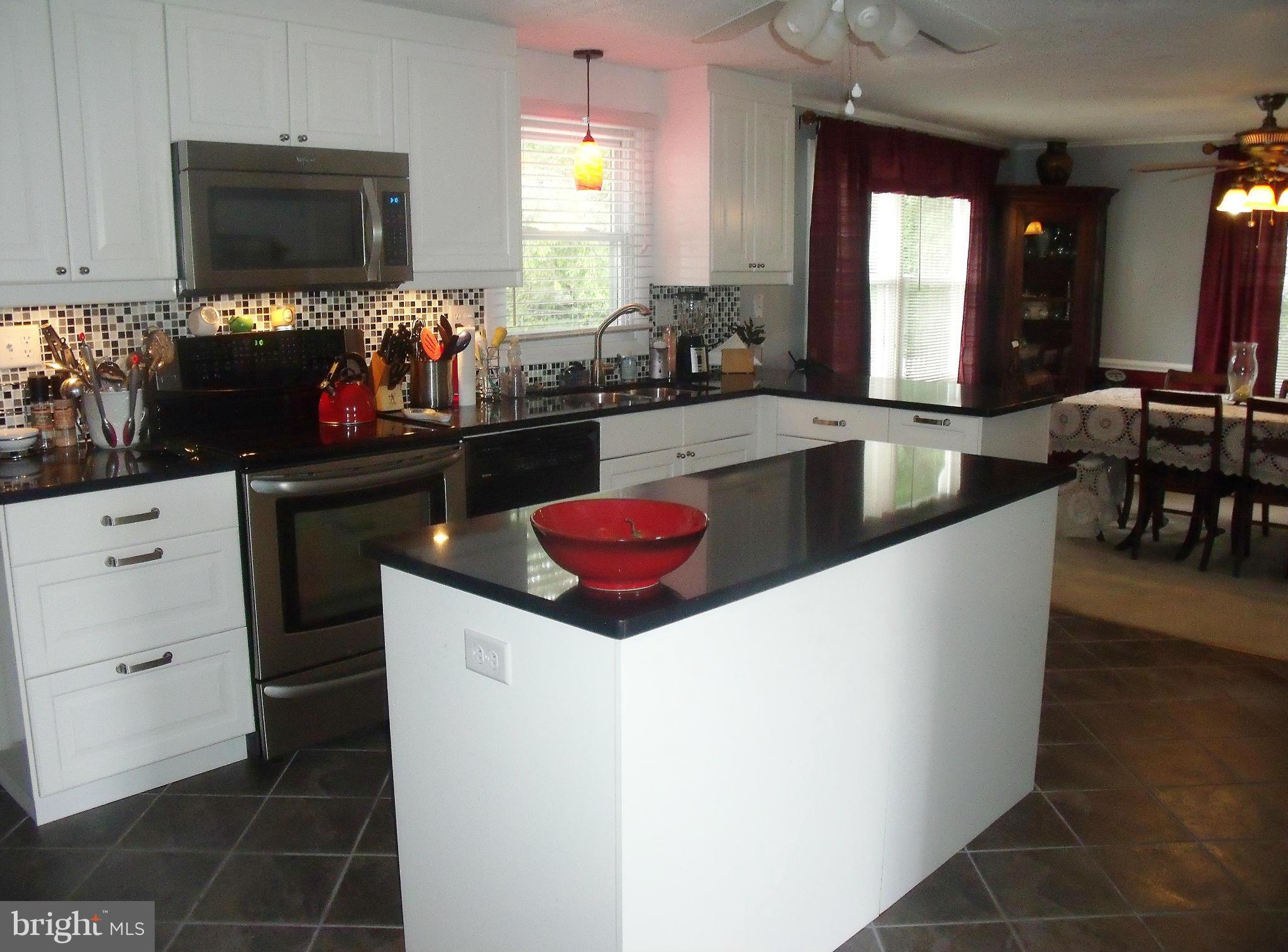 334 Worton Road Baltimore, MD 21221 - Photo 13 of 30 Kitchen