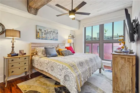 $450,000 | 333 Julia Street, Unit 402, New Orleans, LA 70130