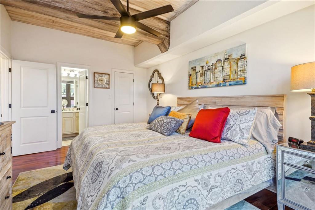 333 Julia Street, Unit 402 New Orleans, LA 70130 - Photo 17 of 27