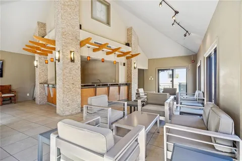 $450,000 | 333 Julia Street, Unit 402, New Orleans, LA 70130