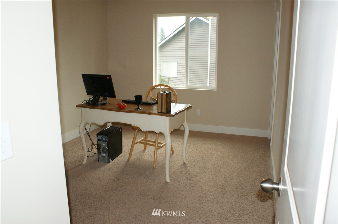 4727 Northeast 23rd Place Renton, WA 98059 - Photo 16 of 18 Gallery Image 16