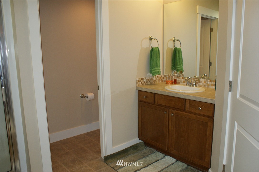 4727 Northeast 23rd Place Renton, WA 98059 - Photo 9 of 18 Gallery Image 9