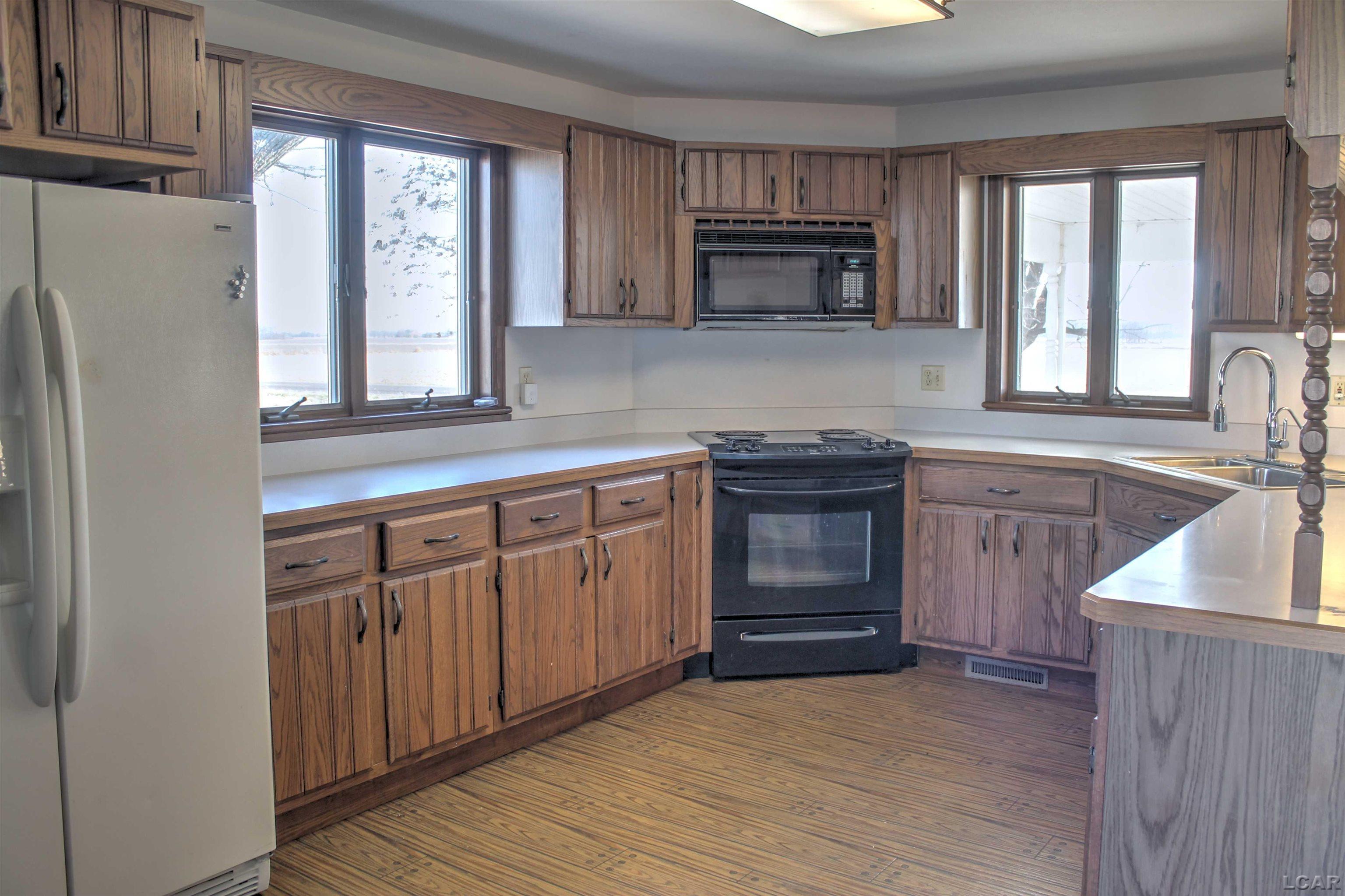 8502 Holloway Road Britton, MI 49229 - Photo 3 of 43 50096716-2.JPG