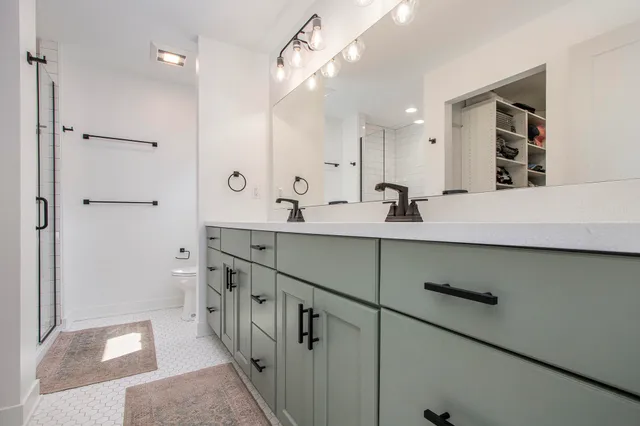 $729,800 | 239 Cavelier Avenue, St. Joseph, MI 49085