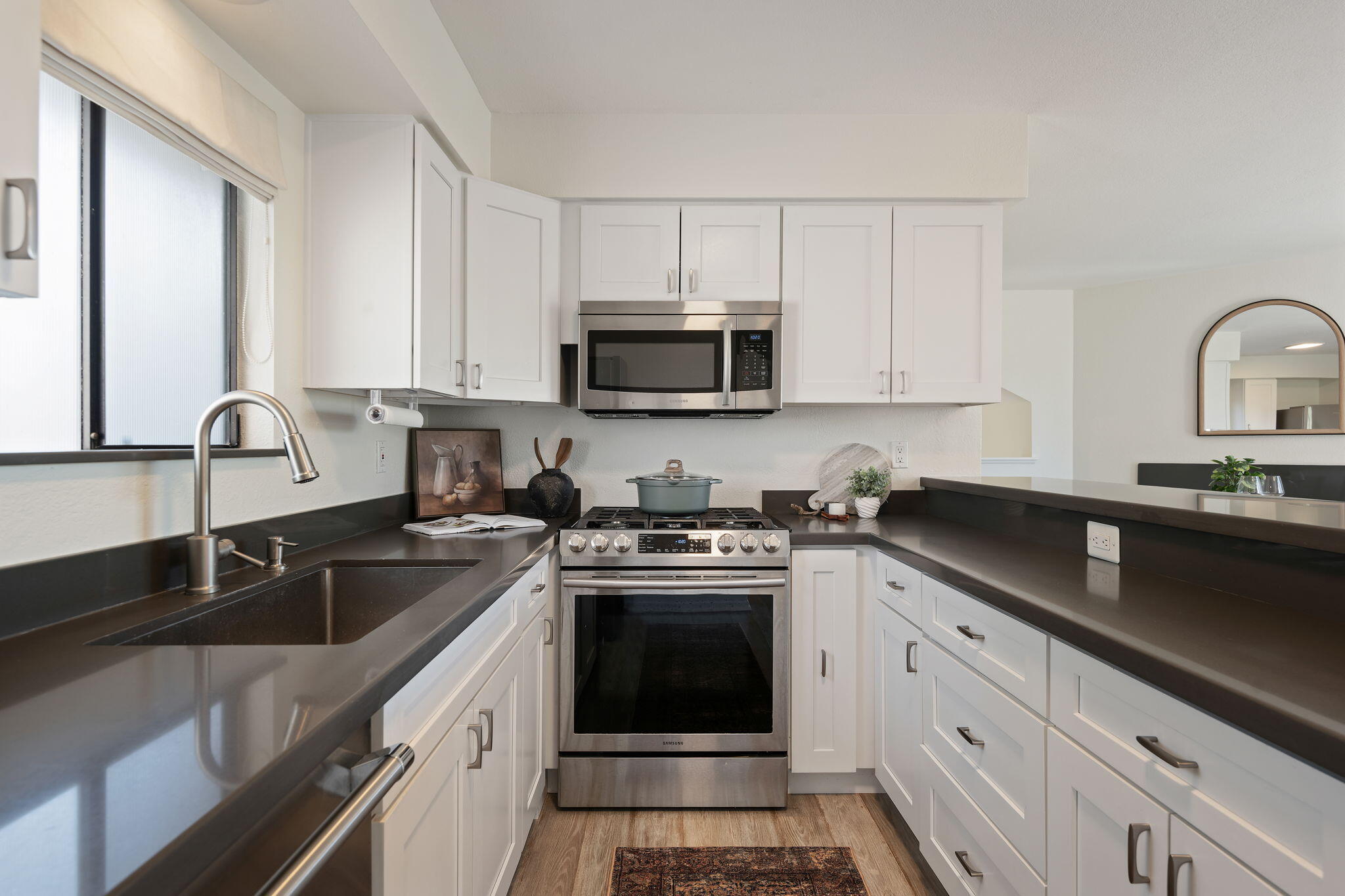 4018 Primavera Road, Unit A Santa Barbara, CA 93110 - Photo 9 of 29 Kitchen